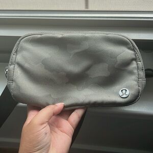 Lululemon Green camo belt bag